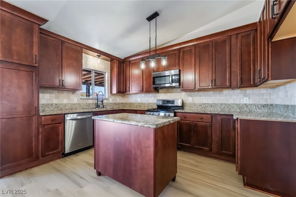 160 Arcola, Henderson, NV 89015