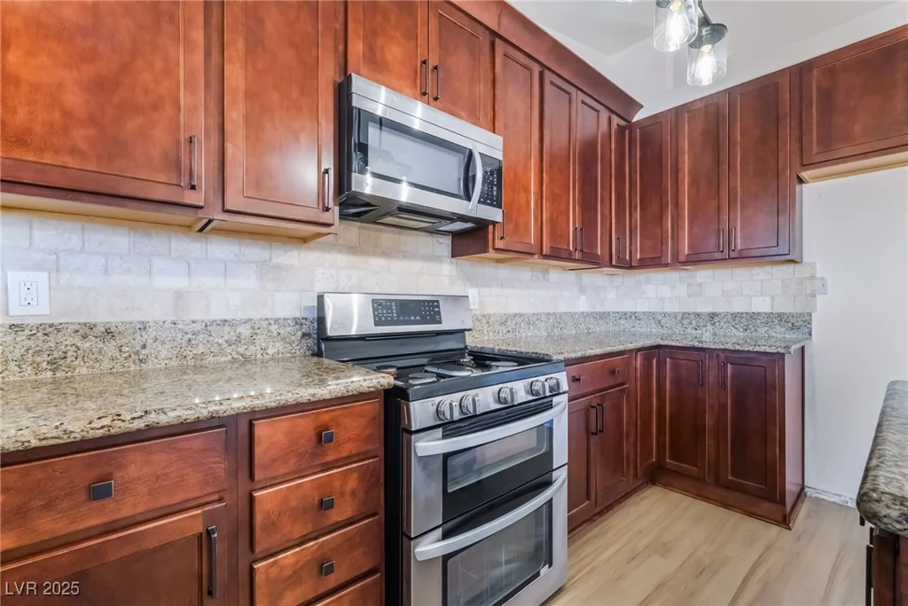 160 Arcola, Henderson, NV 89015