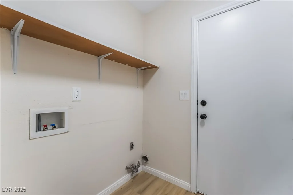 160 Arcola, Henderson, NV 89015