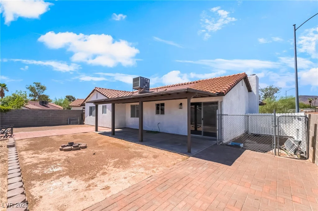 160 Arcola, Henderson, NV 89015