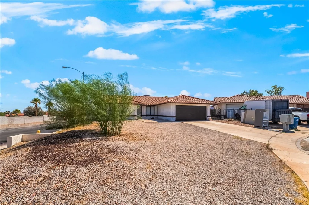 160 Arcola, Henderson, NV 89015