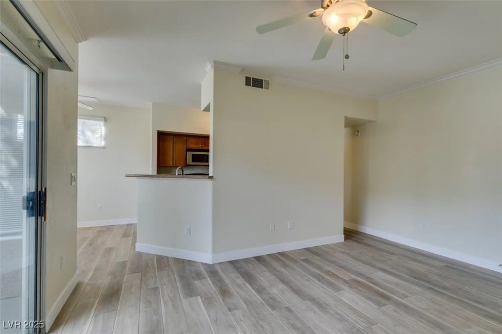 4400 Jones, Las Vegas, NV 89103