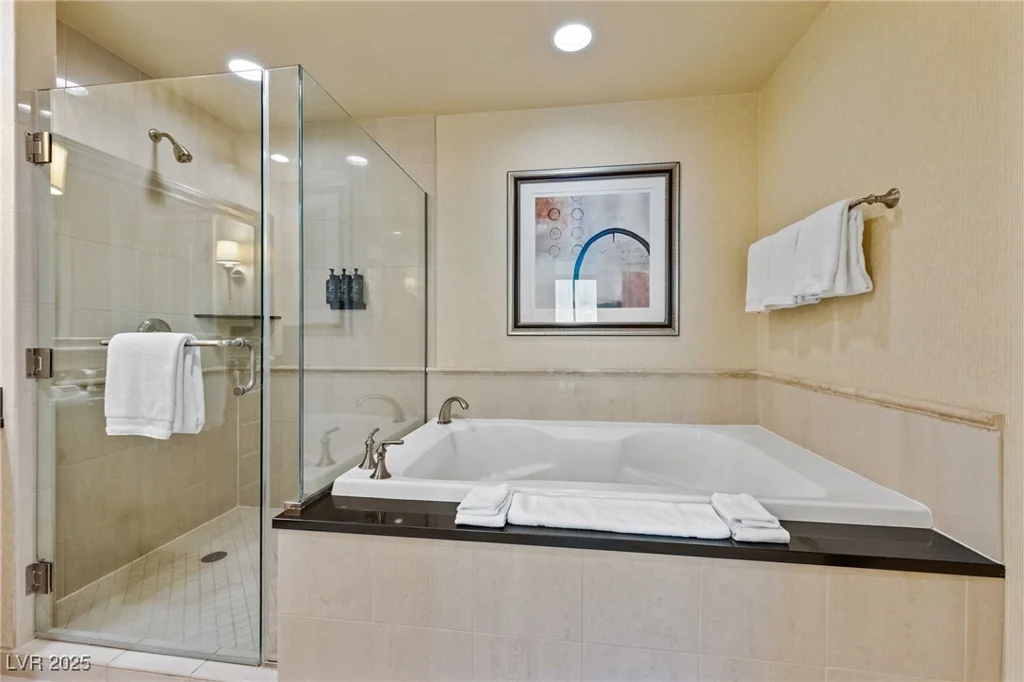 145 Harmon, Las Vegas, NV 89109