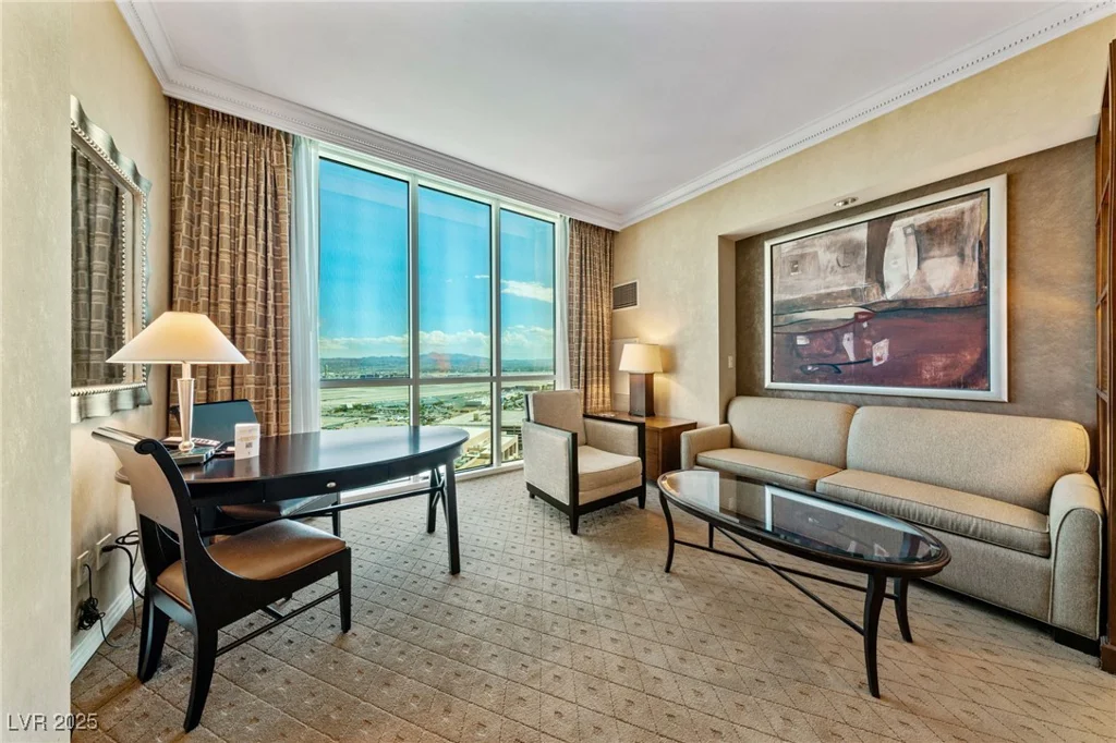 145 Harmon, Las Vegas, NV 89109