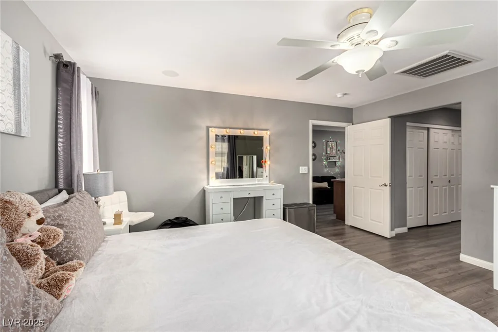 5241 Wild Sunflower, North Las Vegas, NV 89081