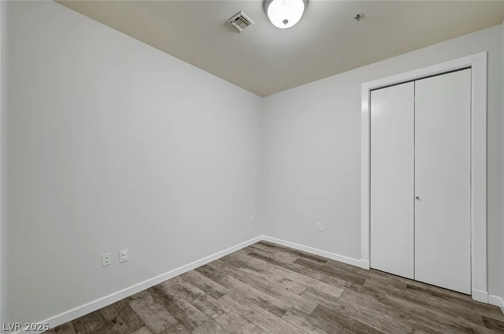 4575 Dean Martin, Las Vegas, NV 89103