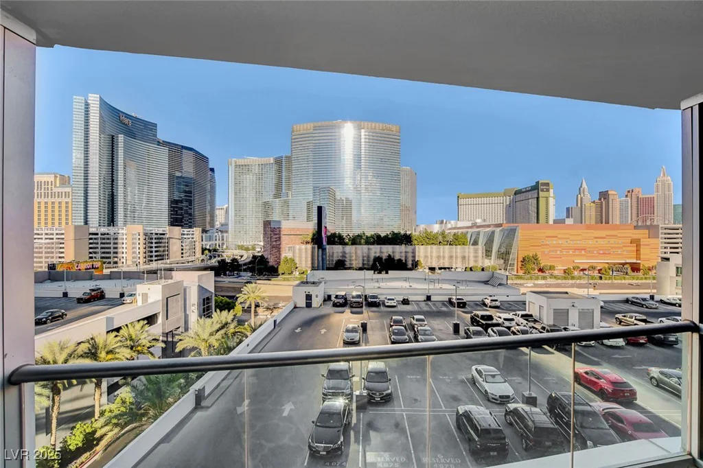 4575 Dean Martin, Las Vegas, NV 89103