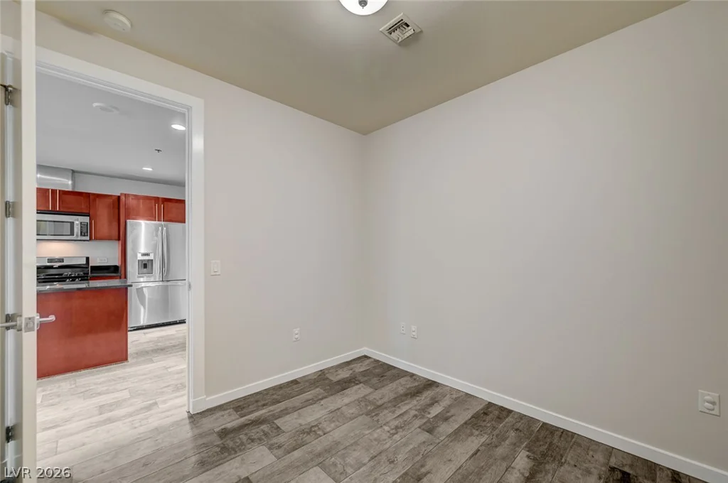 4575 Dean Martin, Las Vegas, NV 89103