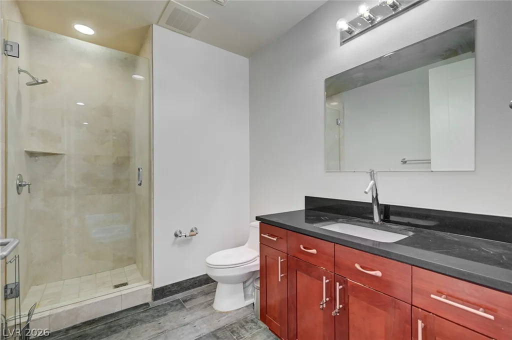 4575 Dean Martin, Las Vegas, NV 89103