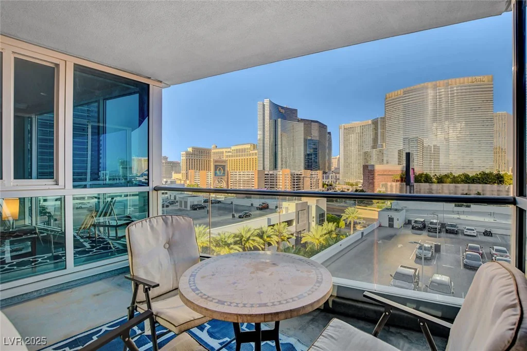 4575 Dean Martin, Las Vegas, NV 89103