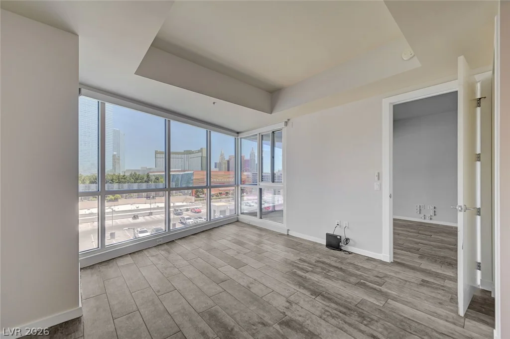 4575 Dean Martin, Las Vegas, NV 89103