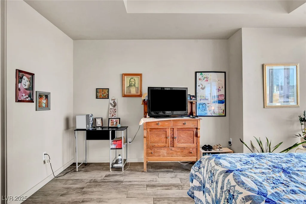 4575 Dean Martin, Las Vegas, NV 89103