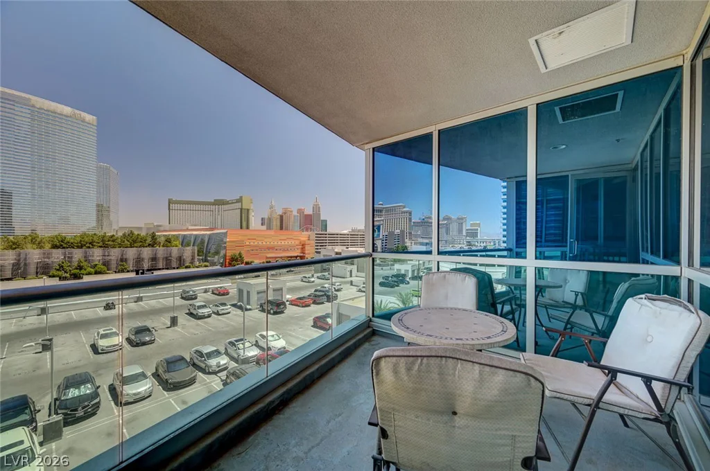4575 Dean Martin, Las Vegas, NV 89103