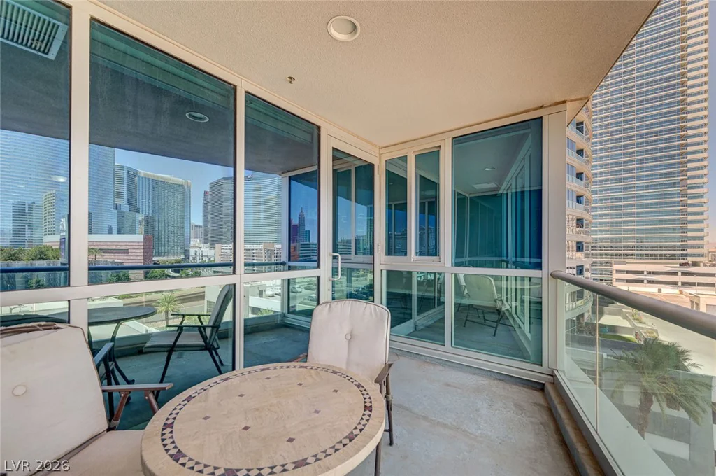 4575 Dean Martin, Las Vegas, NV 89103