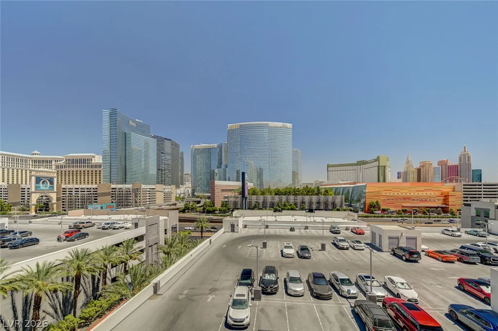 4575 Dean Martin, Las Vegas, NV 89103
