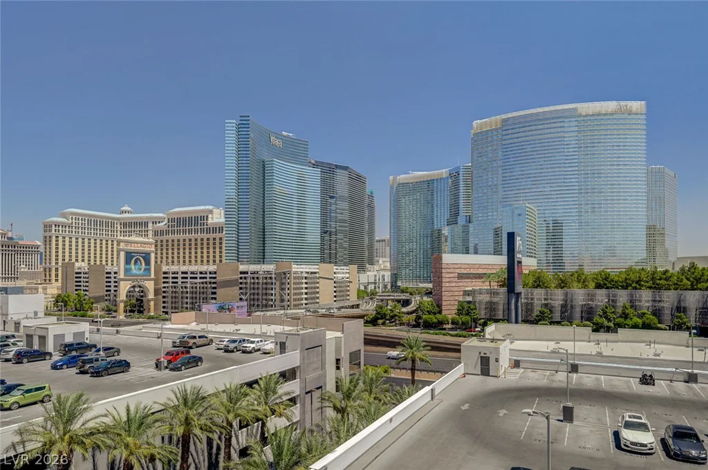 4575 Dean Martin, Las Vegas, NV 89103