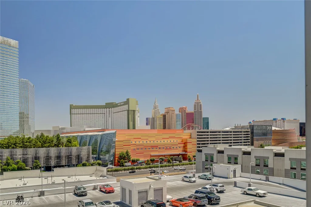 4575 Dean Martin, Las Vegas, NV 89103