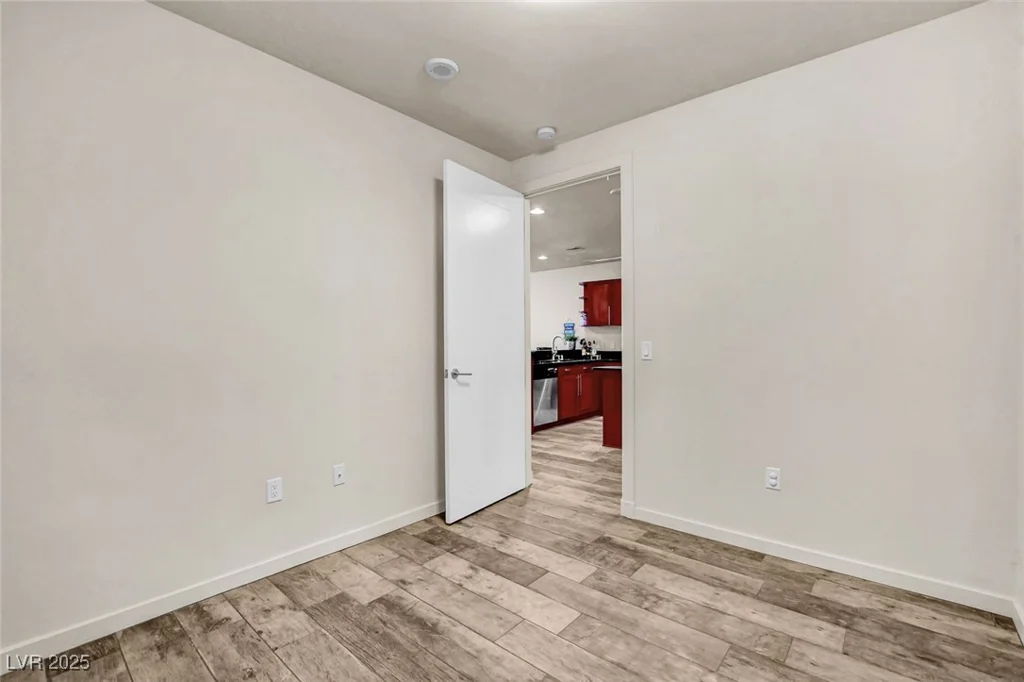 4575 Dean Martin, Las Vegas, NV 89103