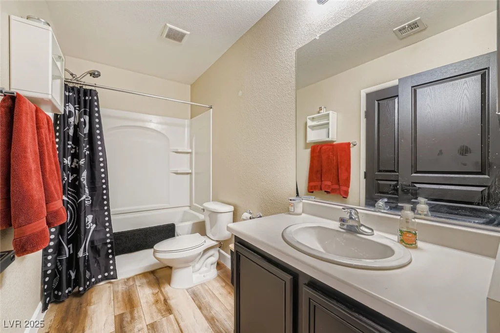 10966 Mountain Willow, Las Vegas, NV 89179