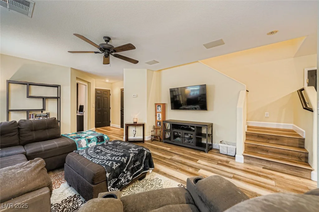 10966 Mountain Willow, Las Vegas, NV 89179