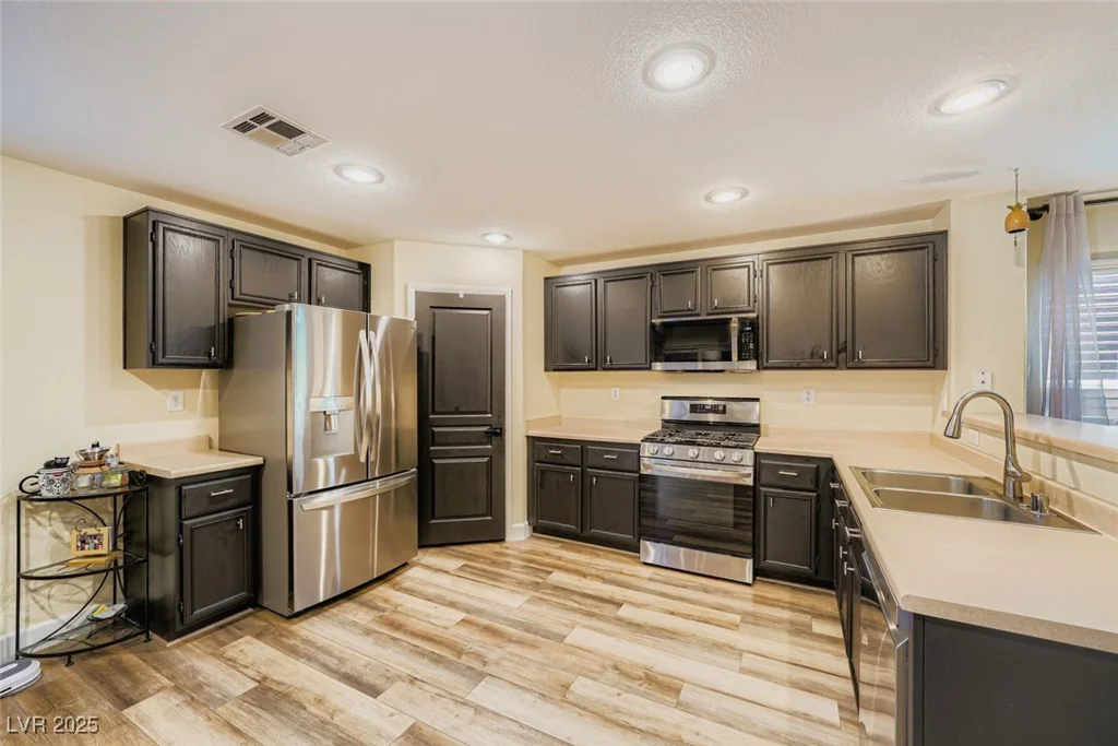 10966 Mountain Willow, Las Vegas, NV 89179