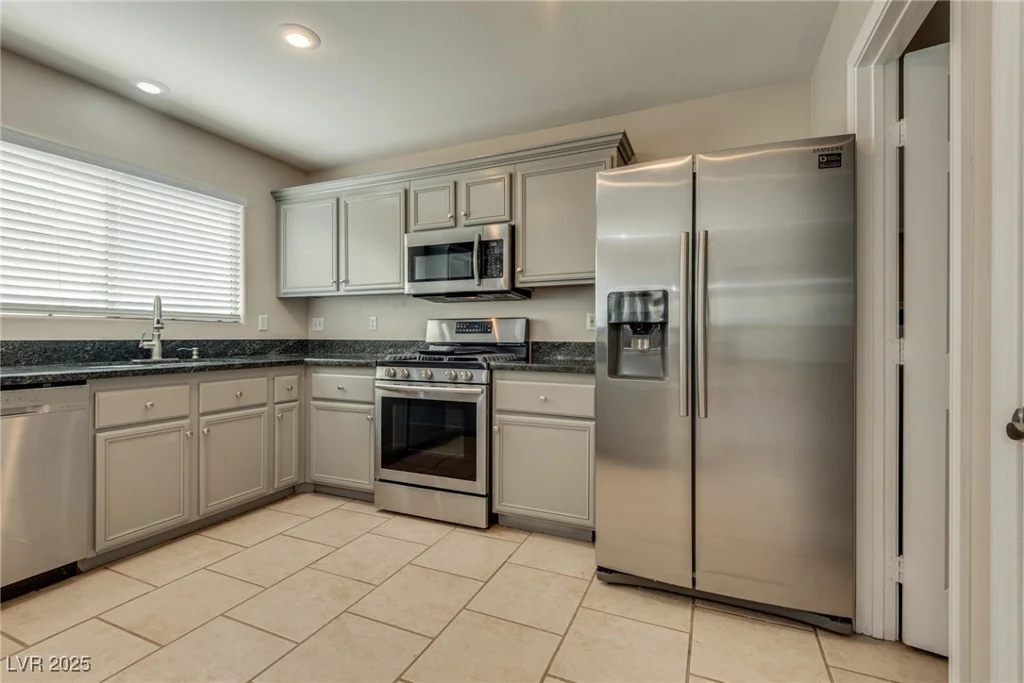 8417 Shady Pines, Las Vegas, NV 89131