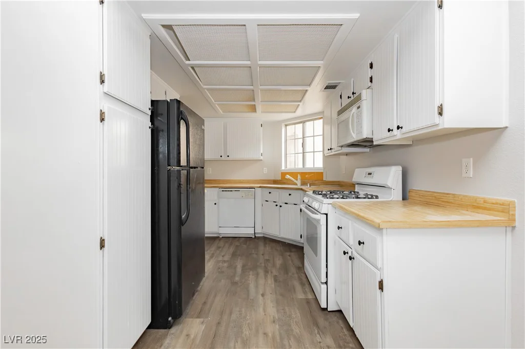3619 Edinburgh, Las Vegas, NV 89103