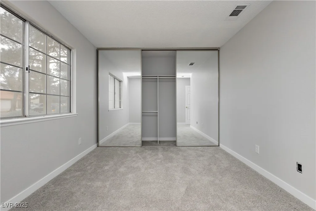 3619 Edinburgh, Las Vegas, NV 89103