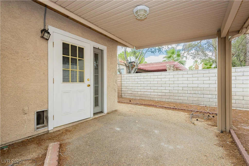 3619 Edinburgh, Las Vegas, NV 89103