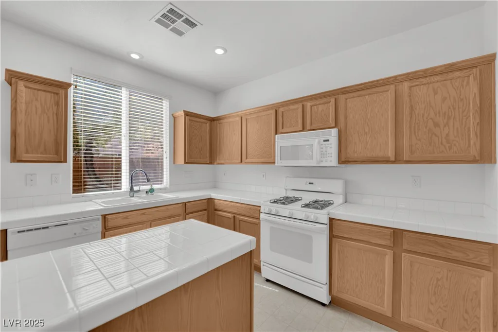 4689 Sequoia Park, Las Vegas, NV 89139