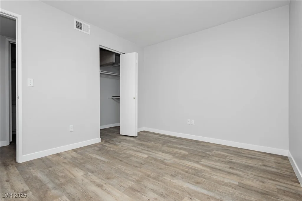 7885 Flamingo, Las Vegas, NV 89147