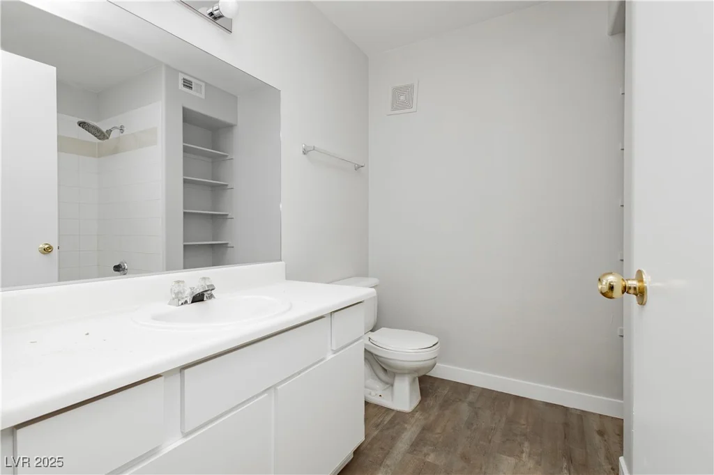 7885 Flamingo, Las Vegas, NV 89147