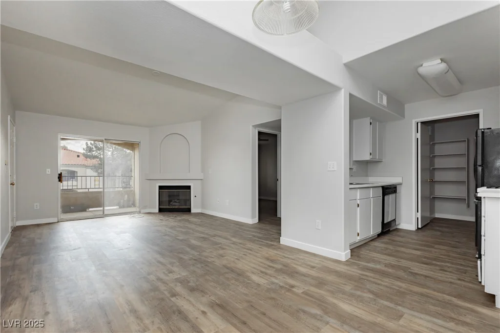 7885 Flamingo, Las Vegas, NV 89147