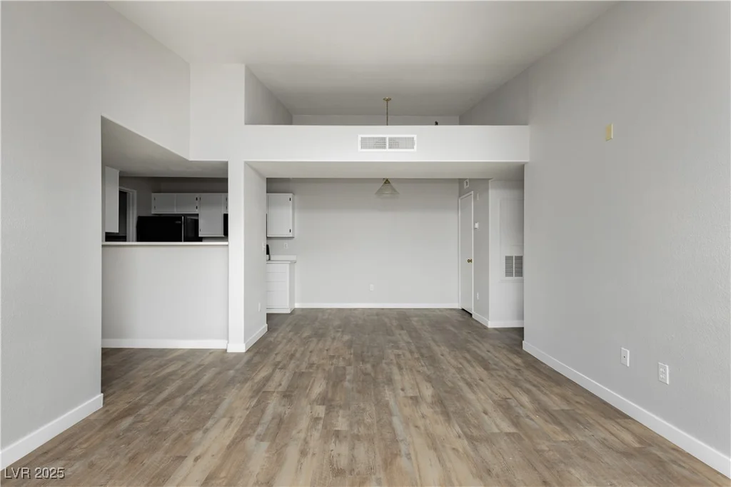7885 Flamingo, Las Vegas, NV 89147