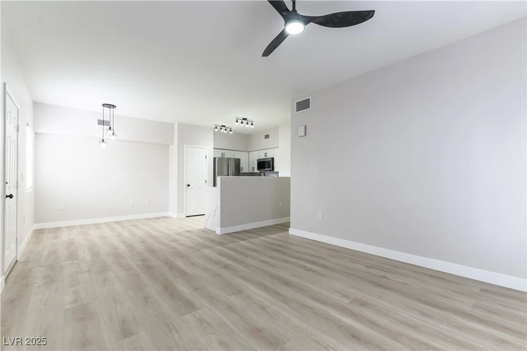 9303 Gilcrease, Las Vegas, NV 89149