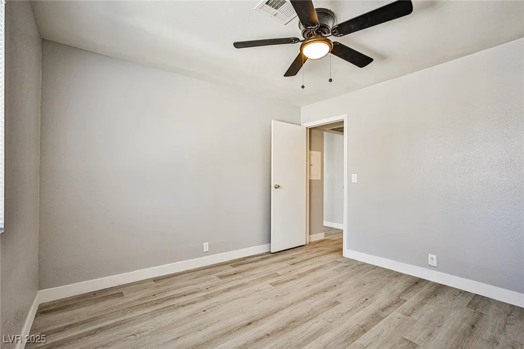 5121 Pioneer, Las Vegas, NV 89146