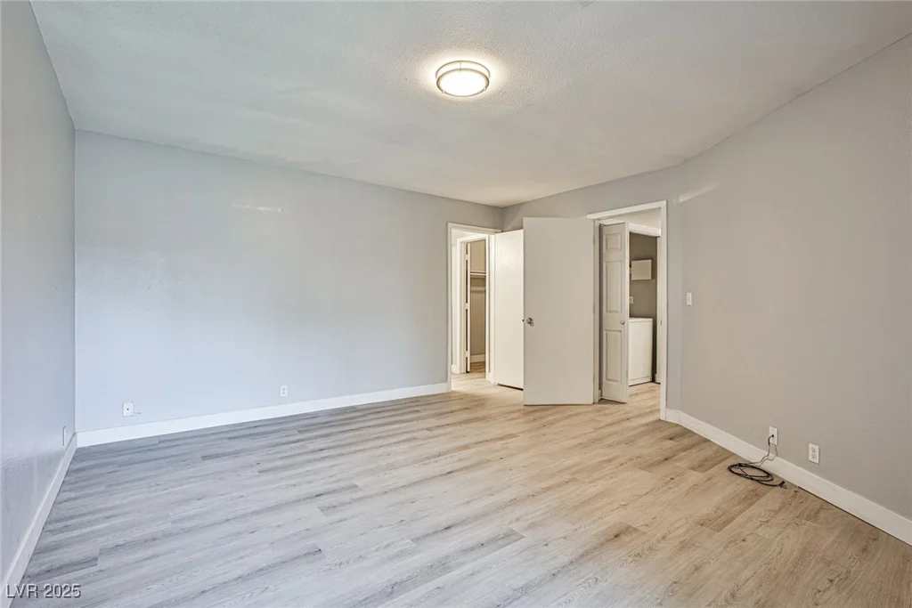 5121 Pioneer, Las Vegas, NV 89146