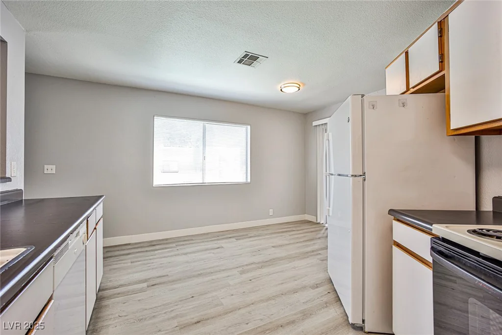 5121 Pioneer, Las Vegas, NV 89146