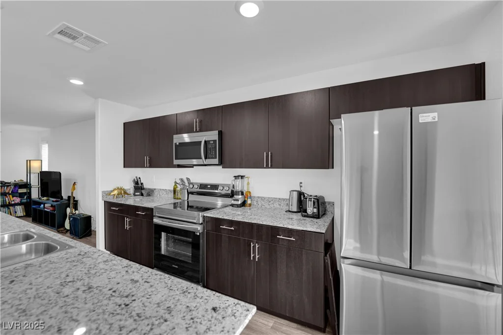 2953 White Selzter, Las Vegas, NV 89122