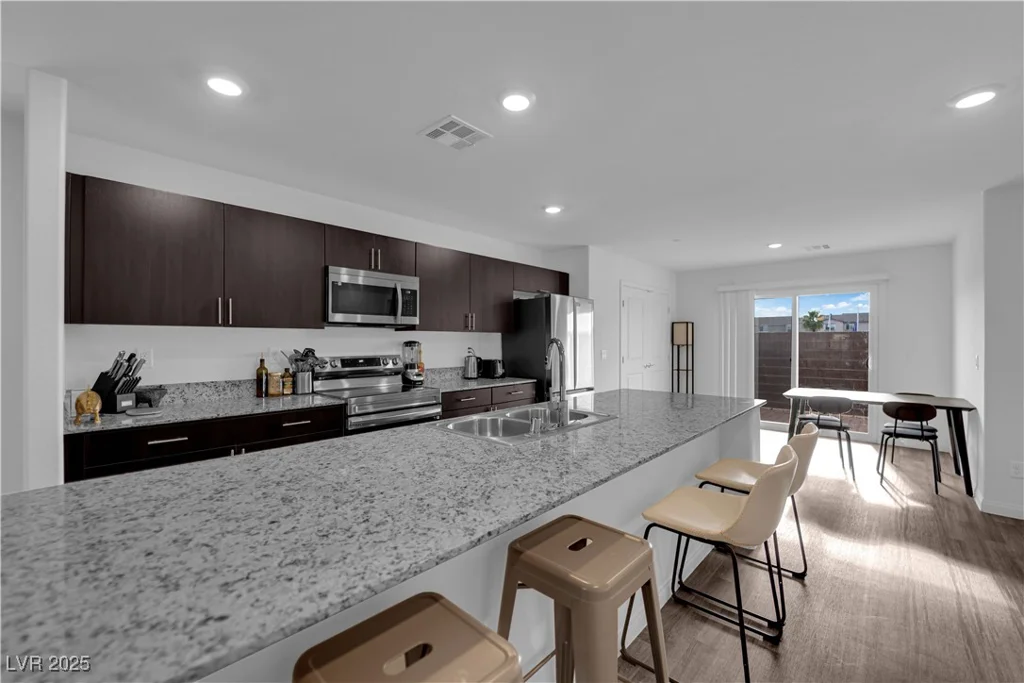 2953 White Selzter, Las Vegas, NV 89122