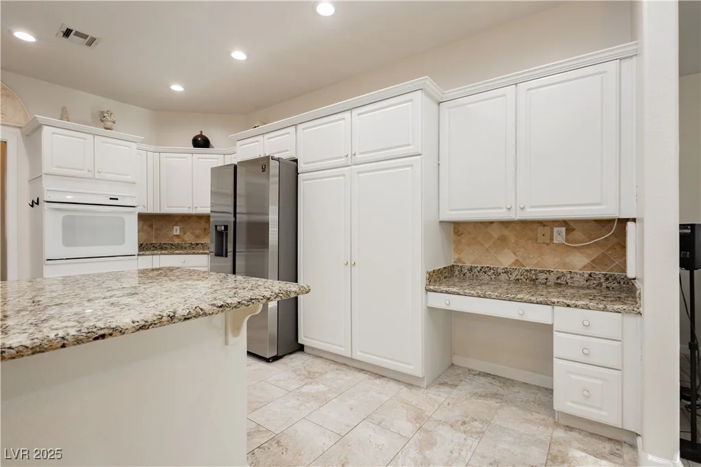 932 Rhyolite, Henderson, NV 89011