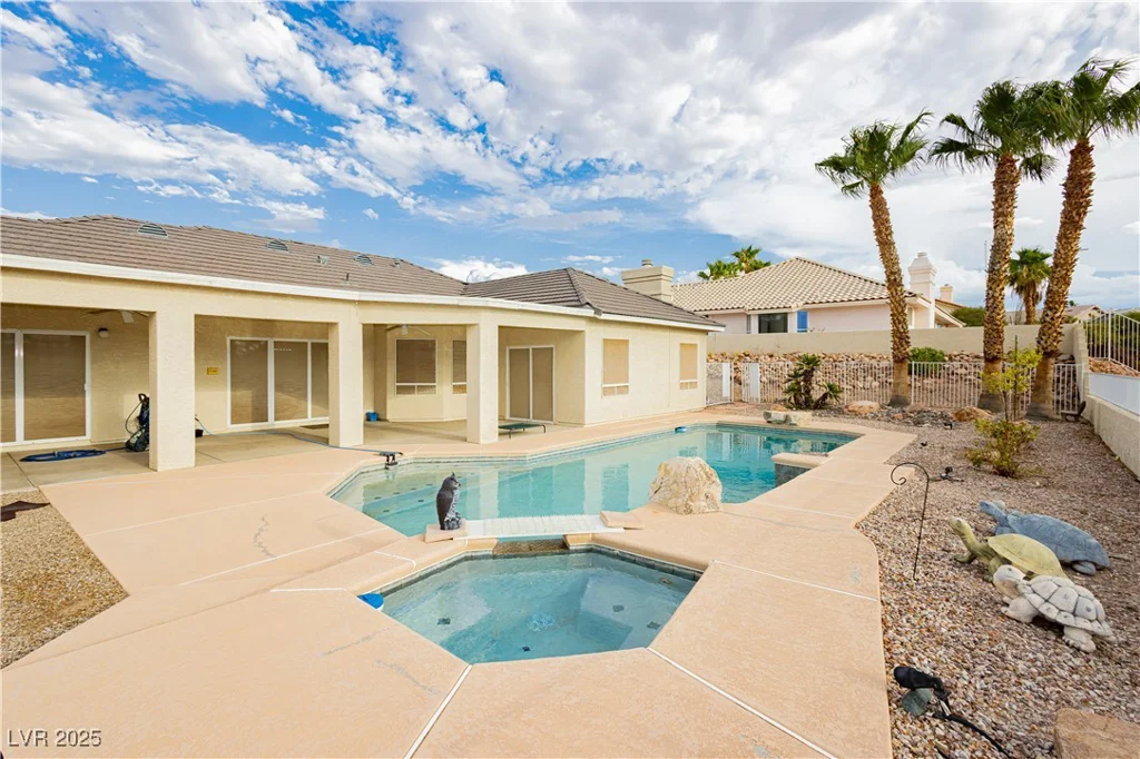 932 Rhyolite, Henderson, NV 89011