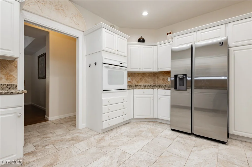 932 Rhyolite, Henderson, NV 89011