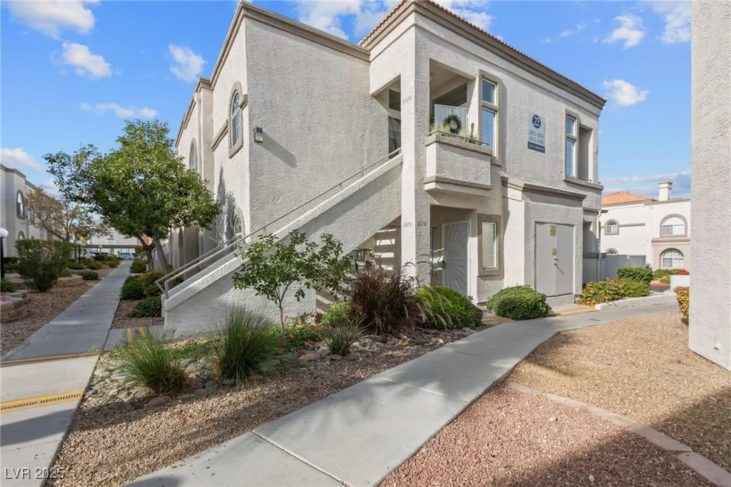3125 Buffalo, Las Vegas, NV 89128
