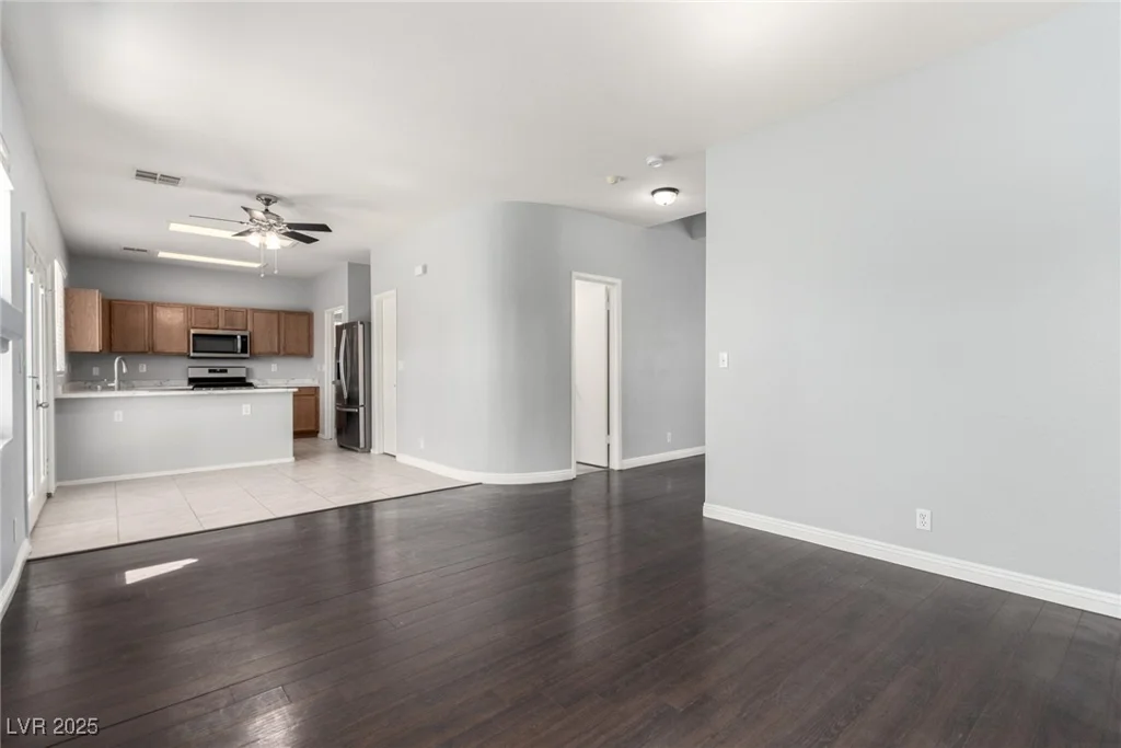 7320 Misty Glow, Las Vegas, NV 89131