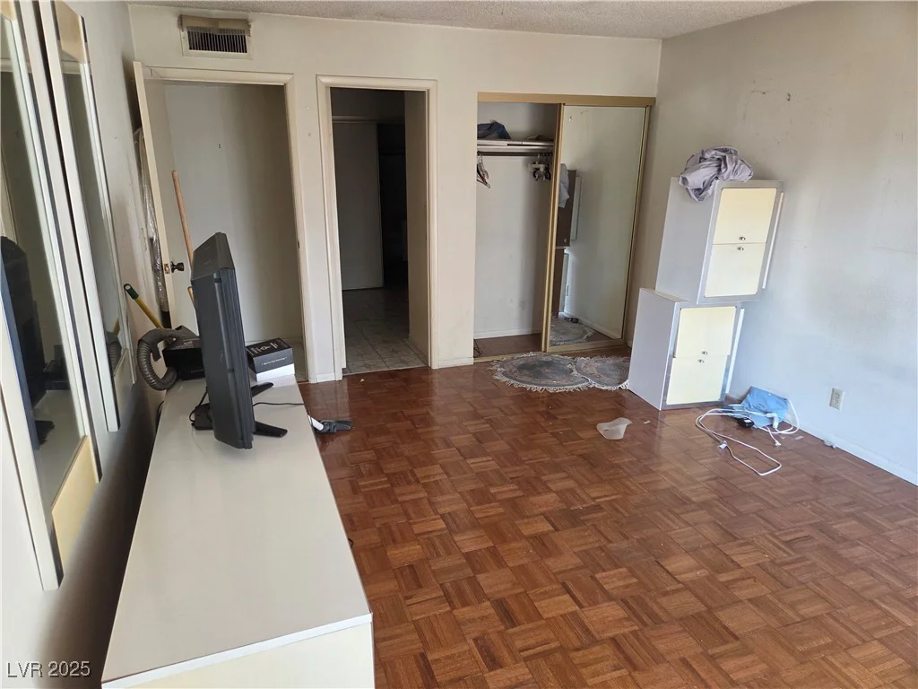 2577 Pera, Las Vegas, NV 89121