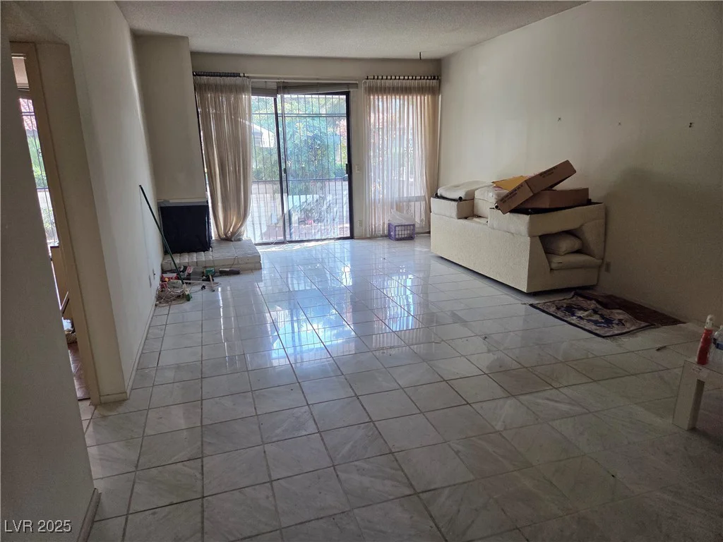2577 Pera, Las Vegas, NV 89121
