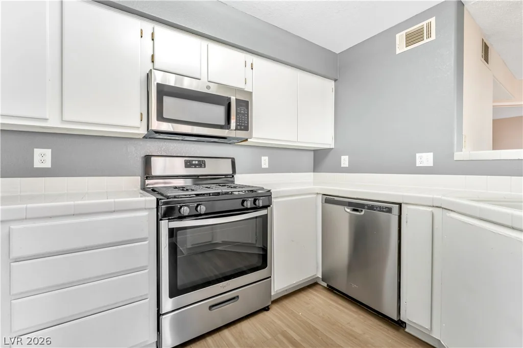 717 Wheat Ridge, Las Vegas, NV 89145