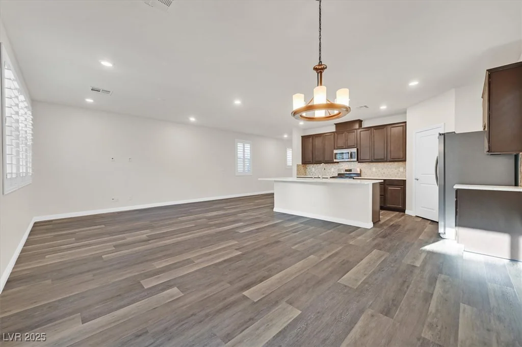 9327 Ettrick, Las Vegas, NV 89178