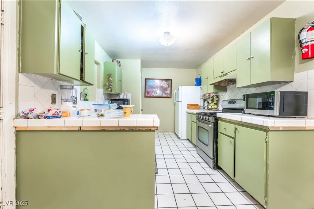 1117 Cold Harbor, North Las Vegas, NV 89030
